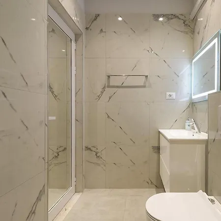 Hotel Bliss 3*