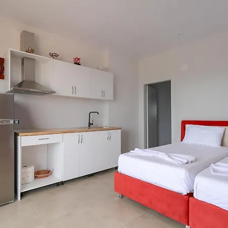 Hotel Bliss 3*