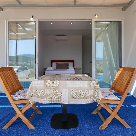 Bliss 3*